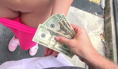 Не продал подруге пылесос, зато трахнул ее… - секс порно видео